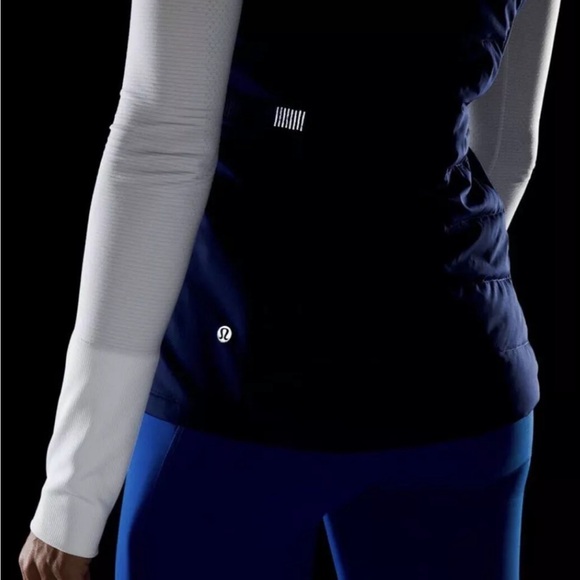 Lululemon Down For It All Vest Night Sea Sz.6 - Picture 3 of 11